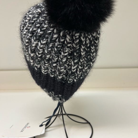 Moncler hat with tags and bag main image 4